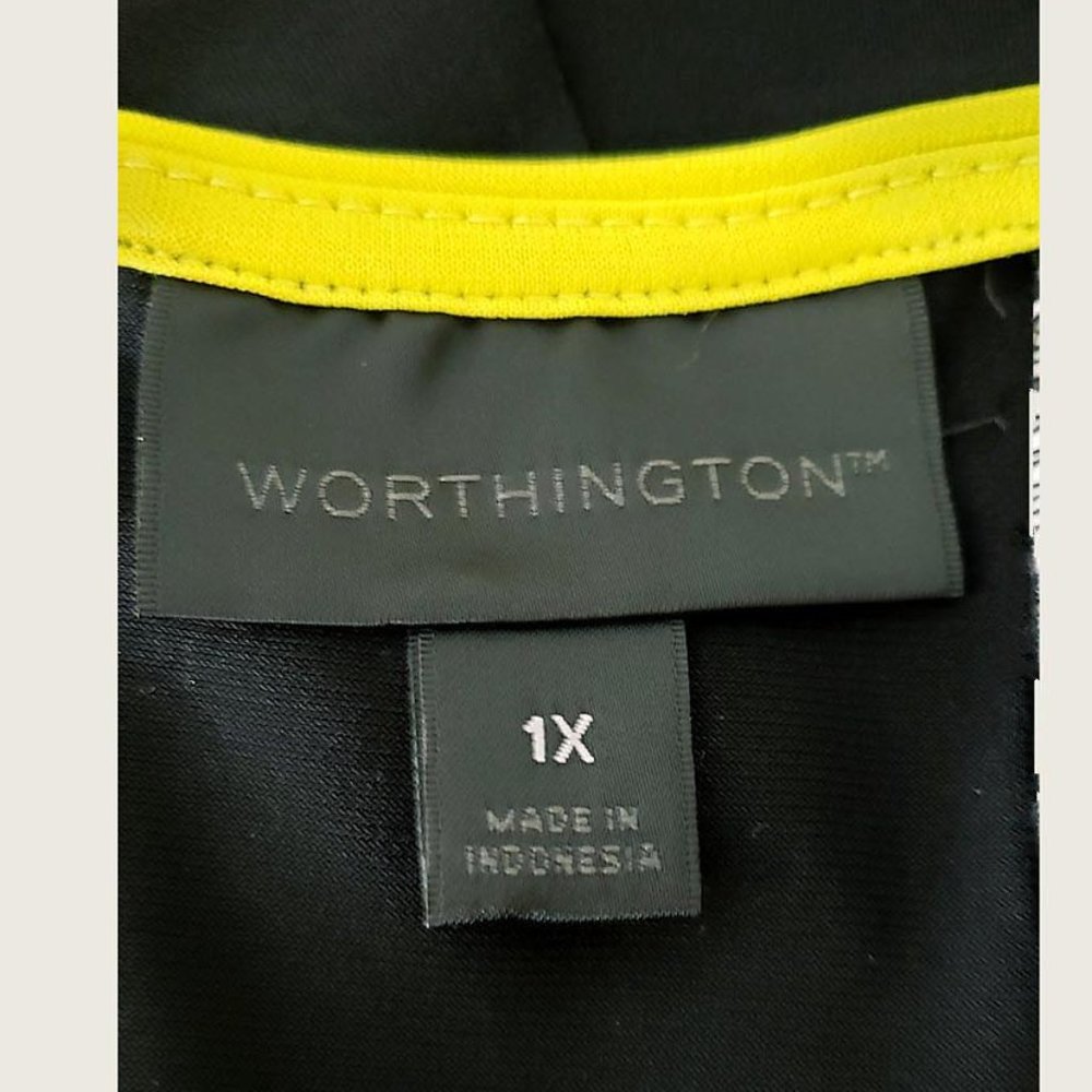 Worthington Geometric Top - Picture 6 of 6